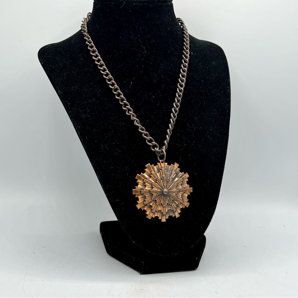 Vintage copper tone abstract geometric medallion pendant 16” chain necklace